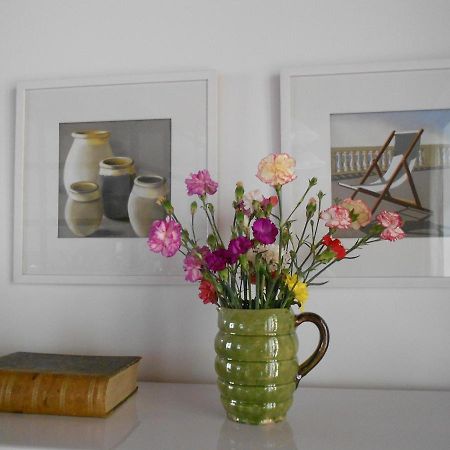 Sous Le Neflier Bed & Breakfast Nimes Luaran gambar