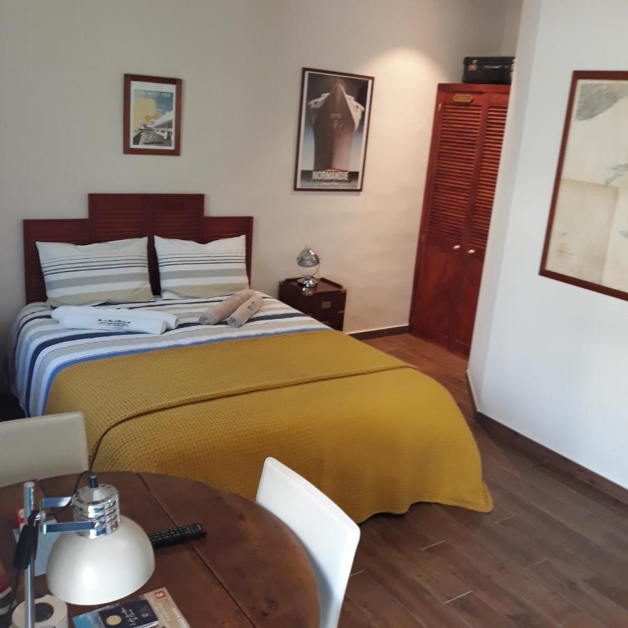 Sous Le Neflier Bed & Breakfast Nimes Luaran gambar